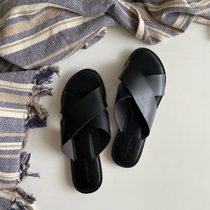 Banana Republic Leather slip-ons